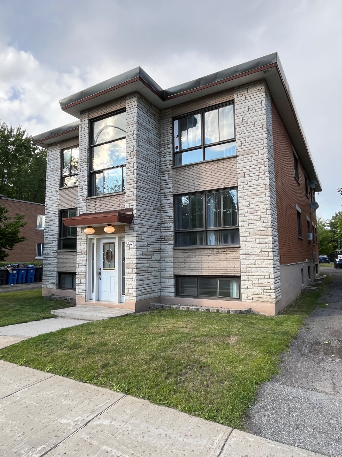 Appartement à louer Longueuil photo 1
